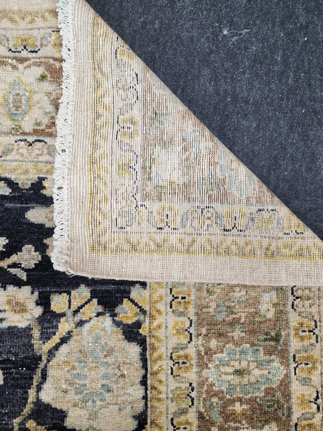 Indian Woven Traditional Sultanabad Design.