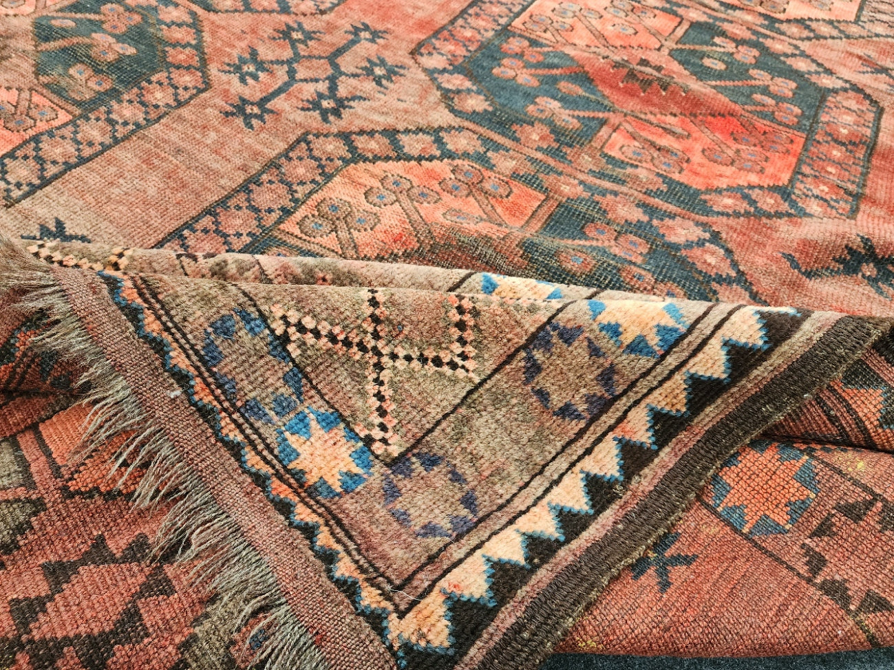 1920s Antique Ersari Turkmen Rug