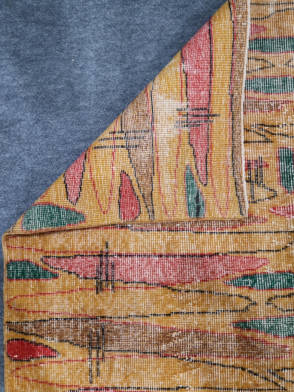 Zeki Muren Vintage "surfboard" rug