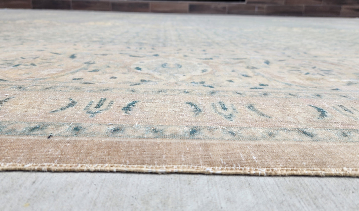 Antique Tabriz Rug – 24K Magic Collection (13' x 17'3")
