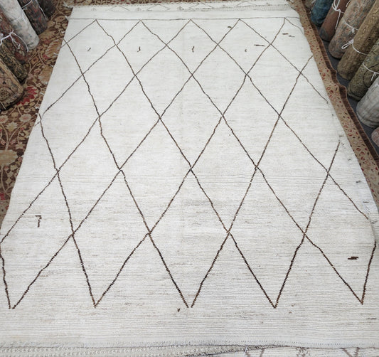 One-of-a-Kind Moroccan Rug – 9x12 | Classic Diamond Lattice Design