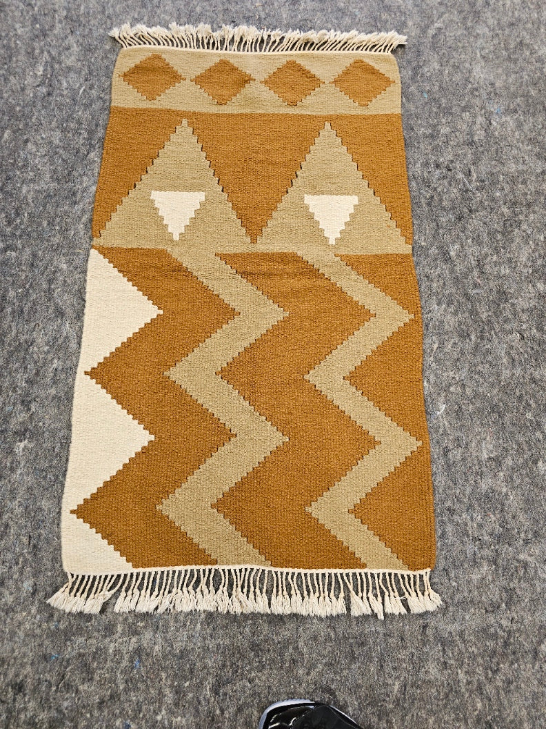 Handwoven Moroccan Two Grey Hills Rug – 3 x 5 ft