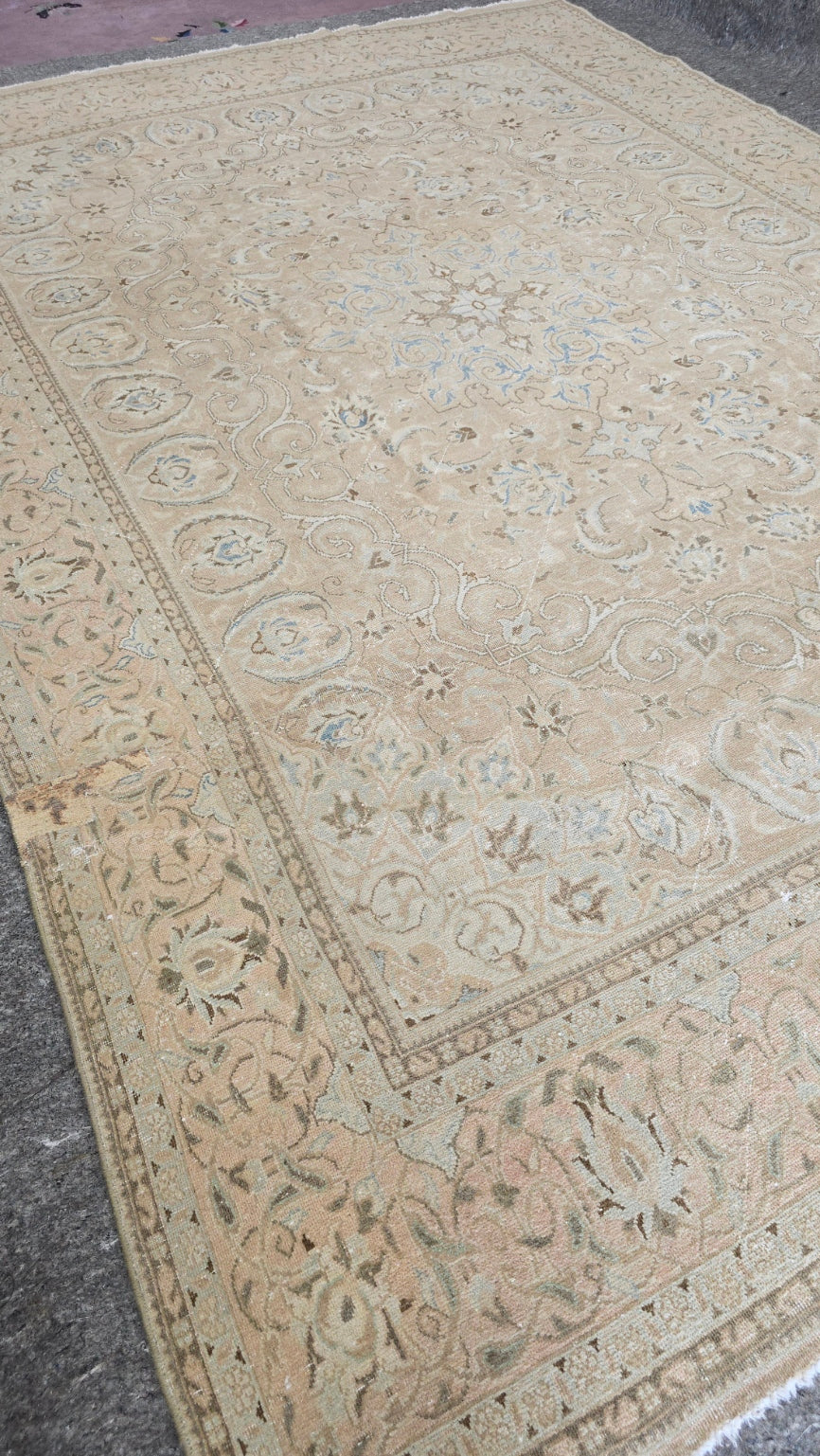 Antique Persian Tabriz Rug – Hand-Knotted Floral Area Rug (9 x 13) (#10416)