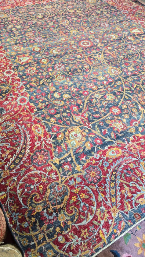 Antique Persian Yazd Rug – Hand-Knotted Wool Area Rug # 10427 (10.9 x 13.9) – Floral Medallion Design