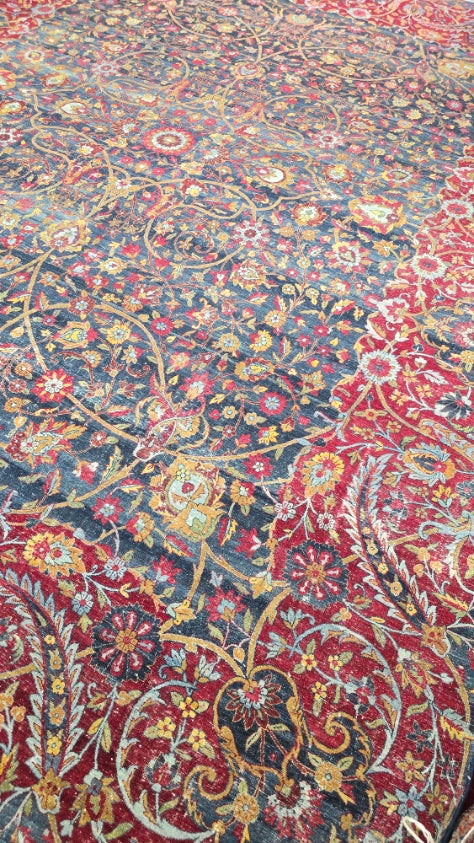 Antique Persian Yazd Rug – Hand-Knotted Wool Area Rug # 10427 (10.9 x 13.9) – Floral Medallion Design