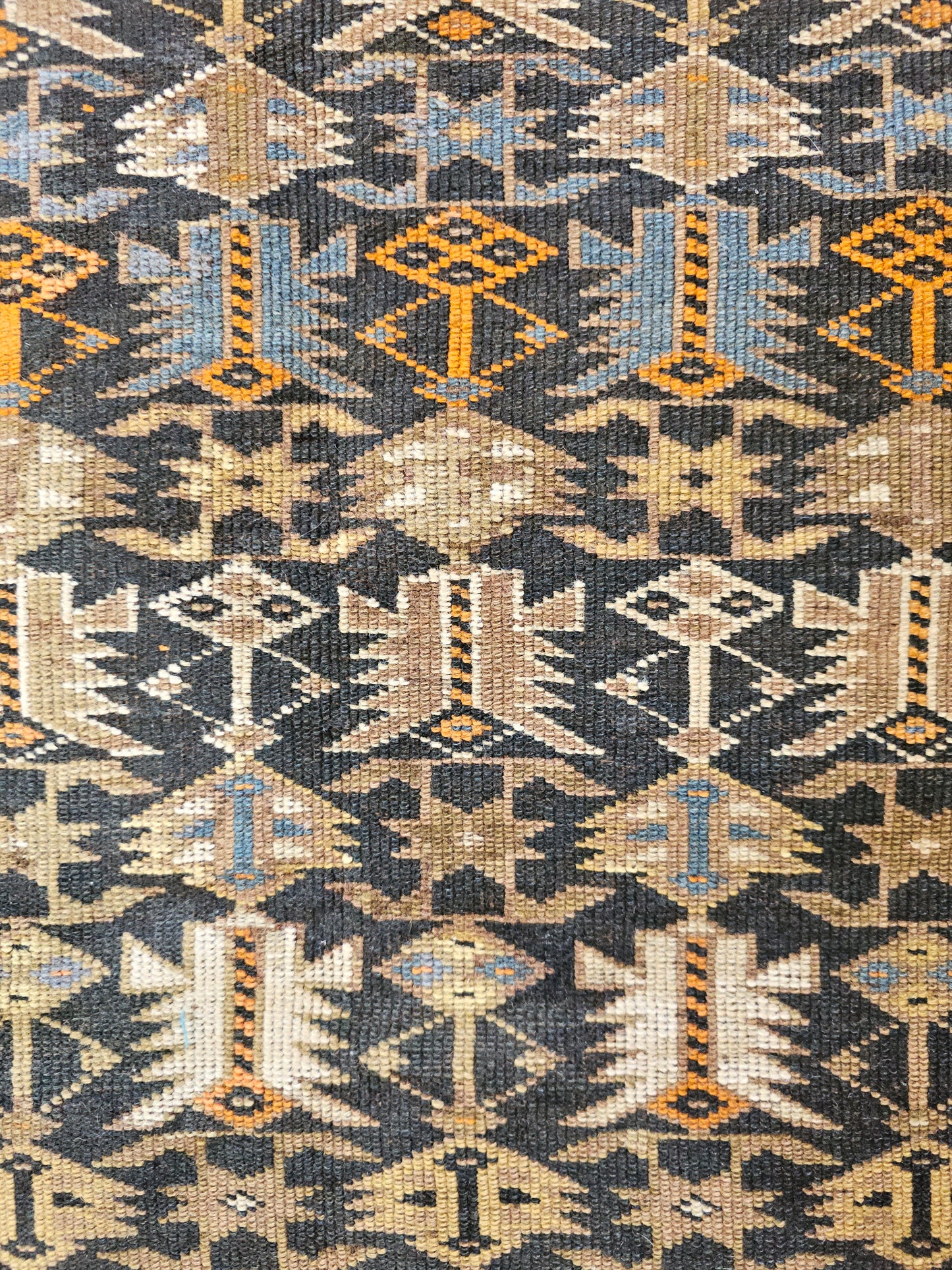5286 antique Chi Chi Rug