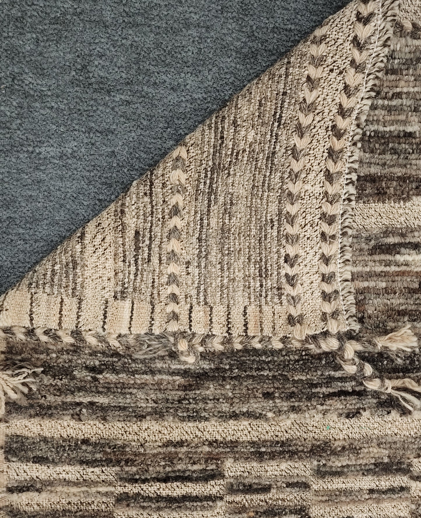 Handwoven Moroccan Area Rug – Earthy Textural Design (6.8 x 7.8)