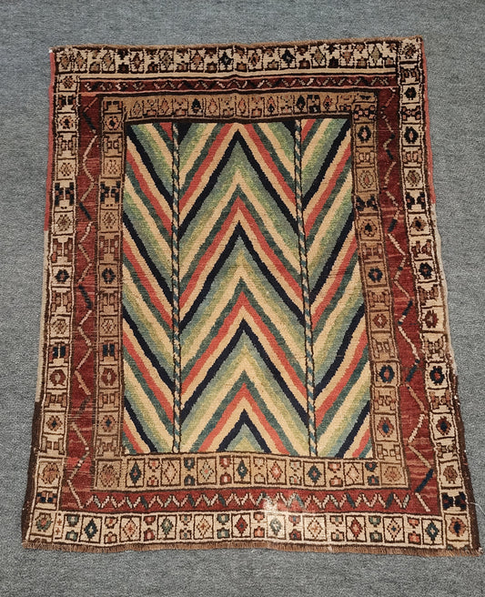 Vintage Kurdish Rug – 3.5 x 4.7 ft – Handwoven Wool