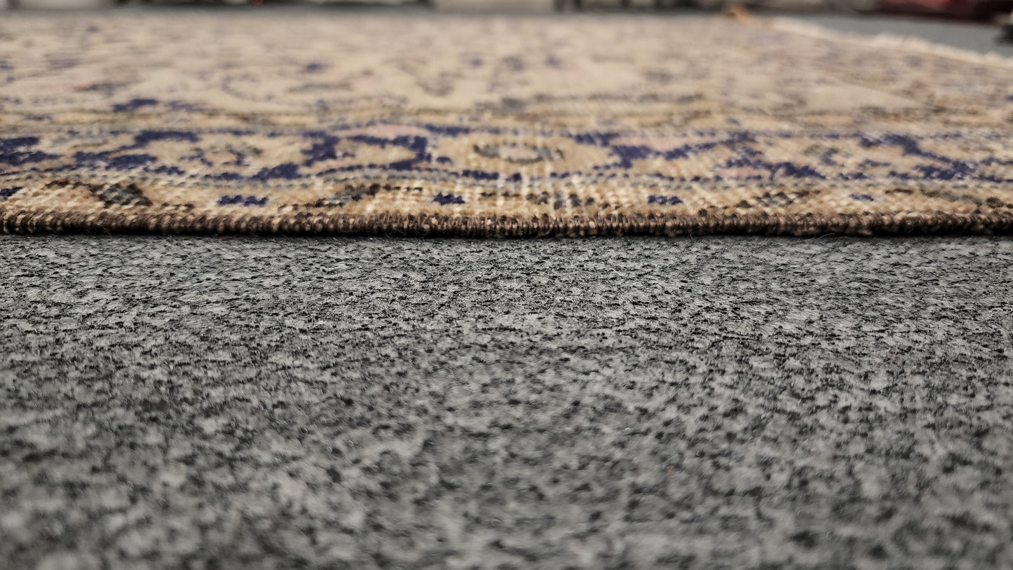 Vintage Distressed Persian Rug – 4 x 6 ft – Handwoven Wool