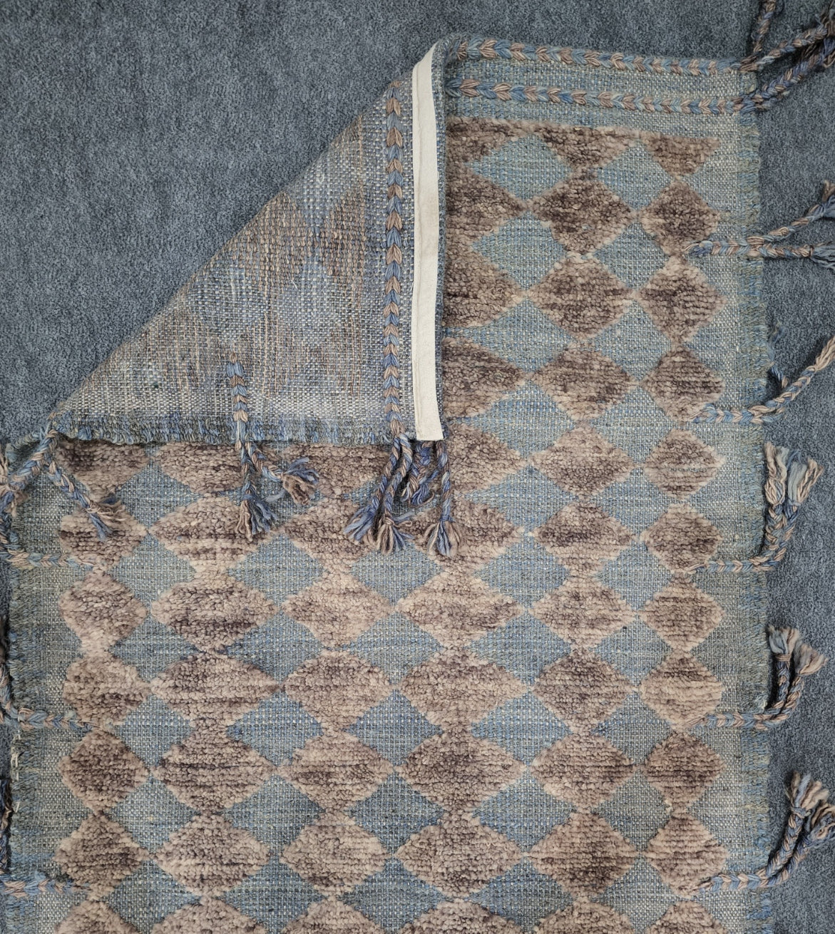 Handwoven Moroccan Wool Runner – Blue and Neutral Diamond Pattern 2.9 x 10.3 (#2385)