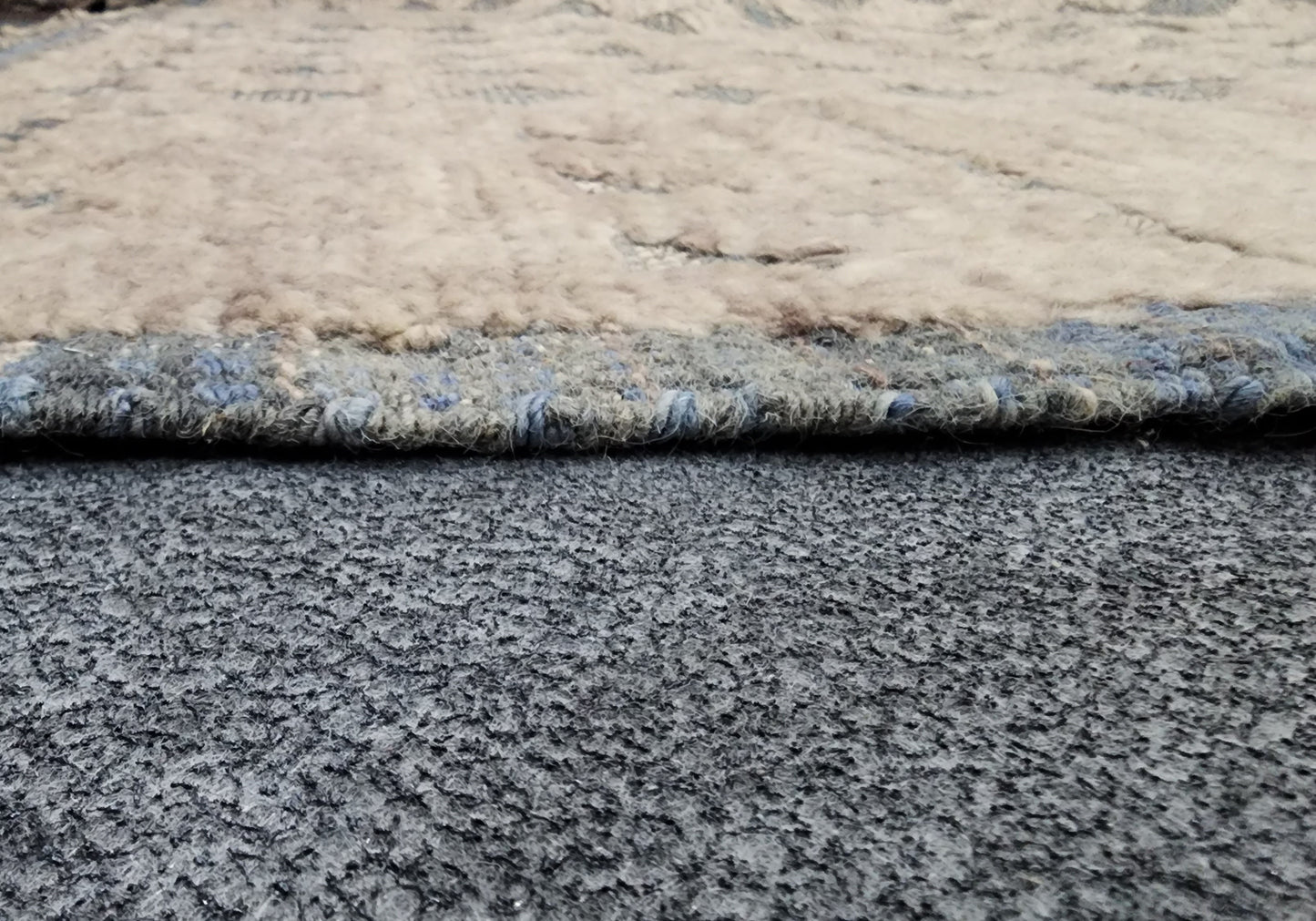 Handwoven Moroccan Wool Rug – Diamond Pattern 6 x 8 Neutral Tones (#9831-126)