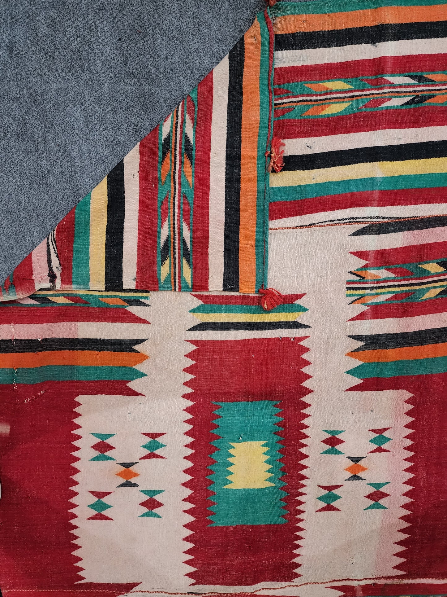 Tunisian Handwoven Runner Rug – Vibrant Tribal Design, Size 3.2x7.6
