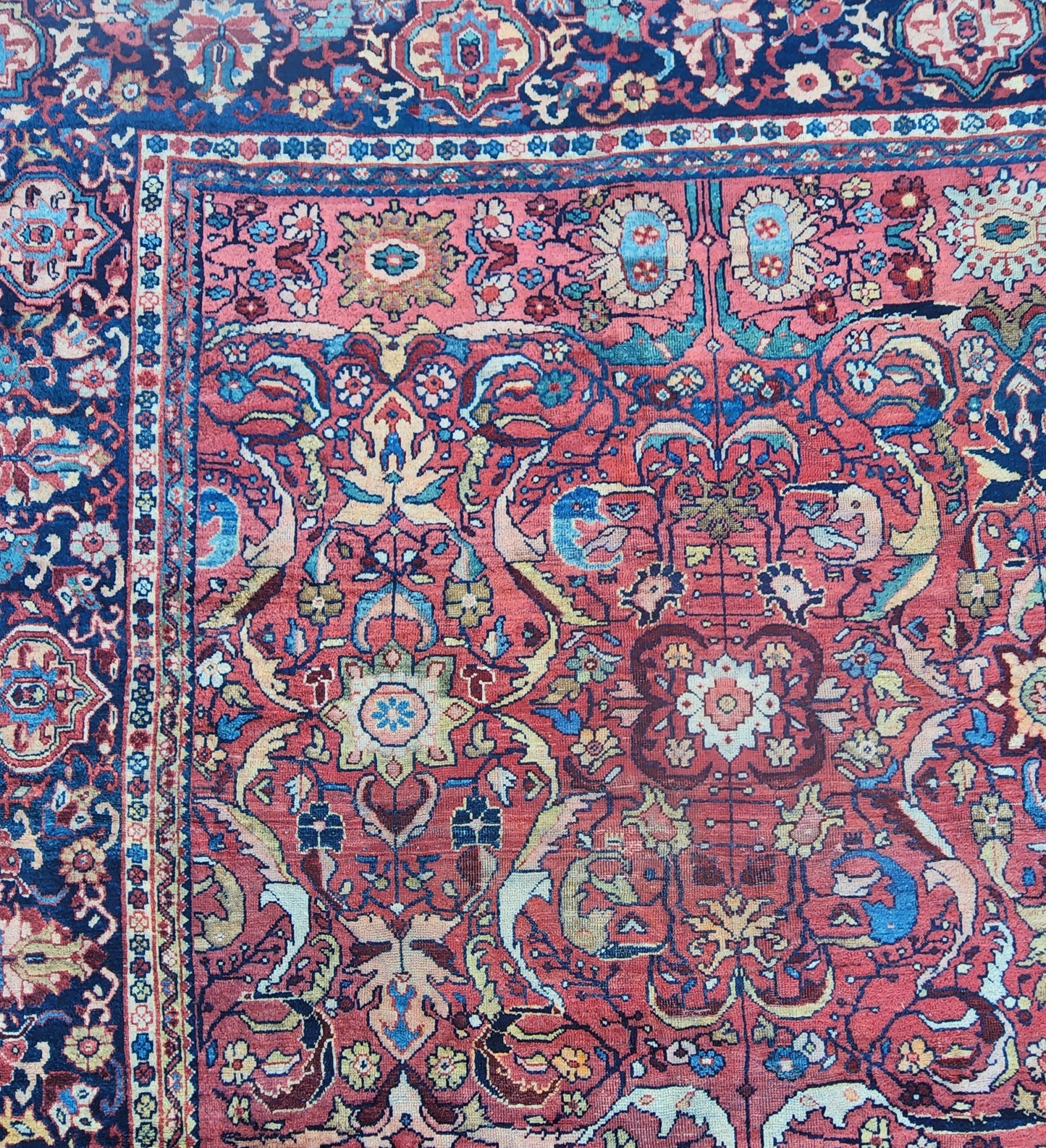 Antique Mahal (Oversized) Dimensions: 10.6 x 16.6 ft