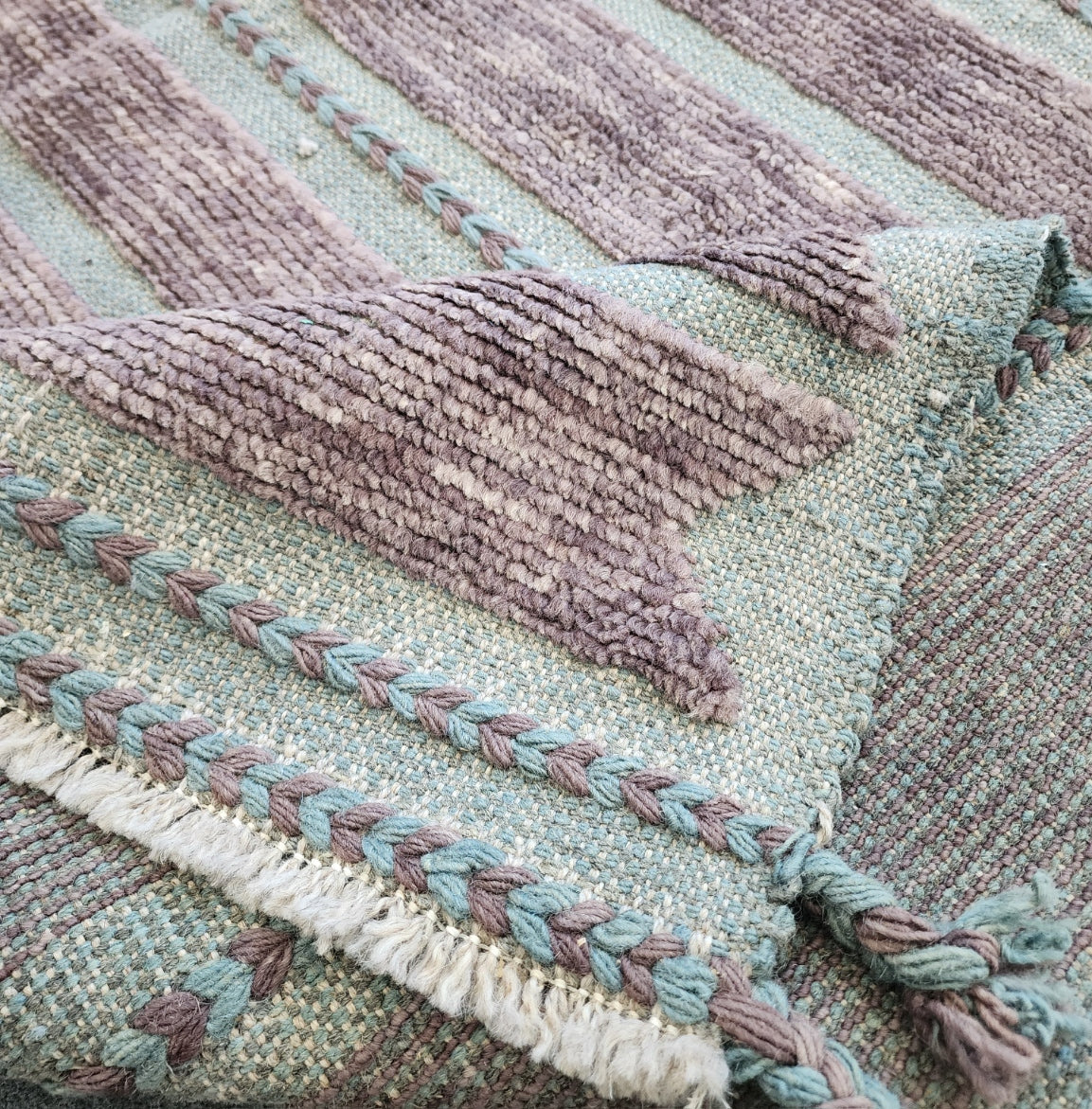 Handwoven Moroccan Turquoise Rug – Artisan Craftsmanship (5.5 x 8.2)