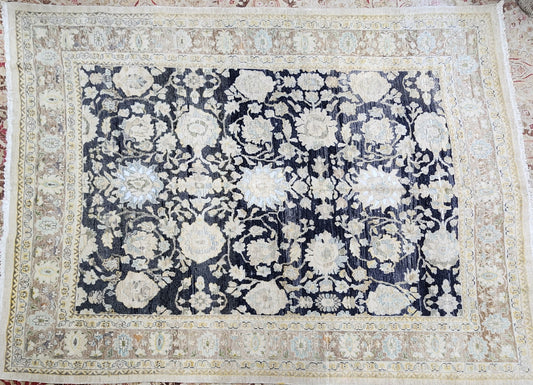 Indian Woven Traditional Sultanabad Design.