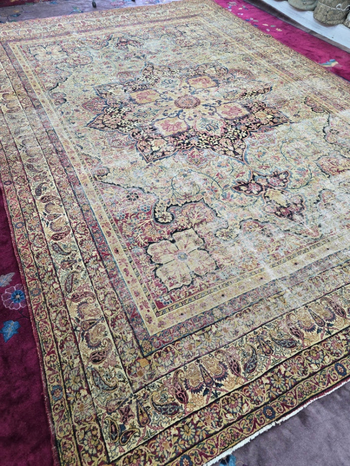 Antique Persian Kirman Rug – Hand-Knotted Wool Area Rug (9 x 13) – Floral Medallion Design