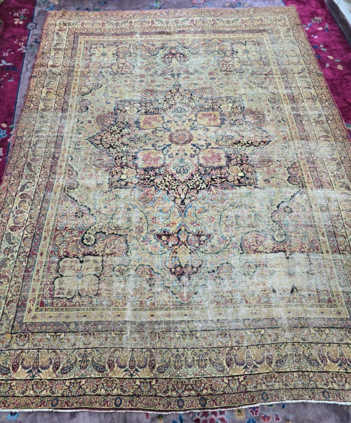 Antique Persian Kirman Rug – Hand-Knotted Wool Area Rug (9 x 13) – Floral Medallion Design