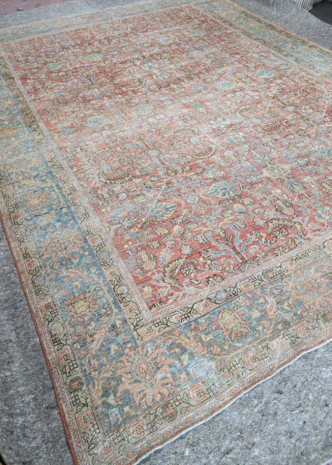 Antique Persian Mahal Rug – Hand-Knotted Wool (Circa 1920)  – 10.3 x 13.6