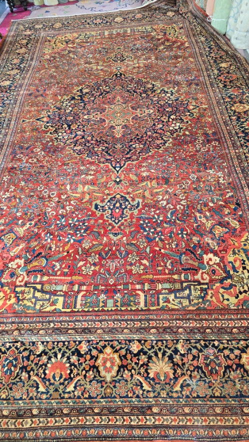 Antique Persian Fereghan Rug – Hand-Knotted Wool (Circa 1920s) 13 x 19
