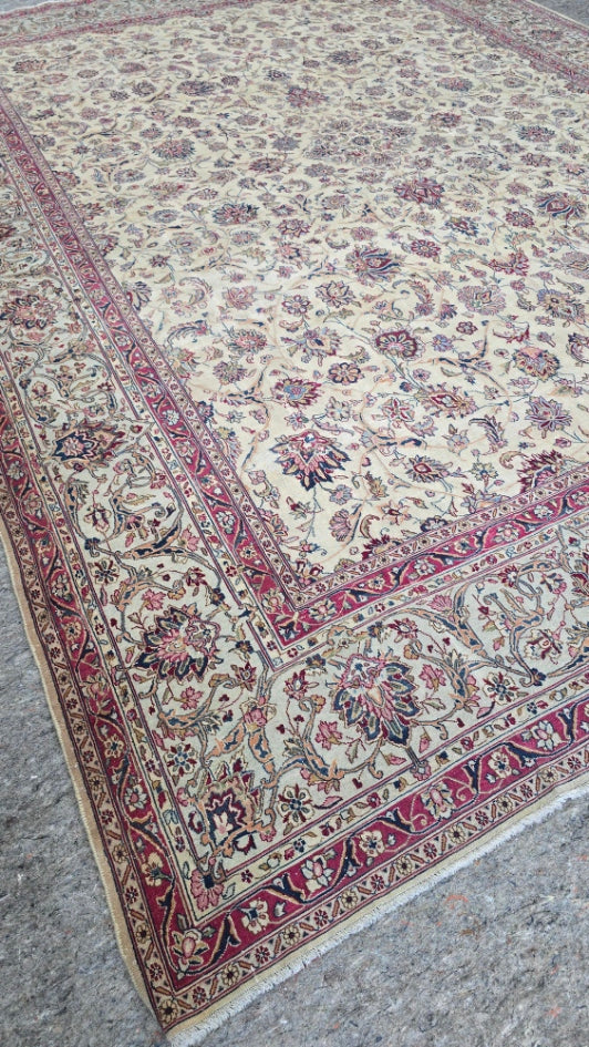 Antique Persian Kirman Rug – Hand-Knotted Wool Area Rug (9 x 13) – Floral Design