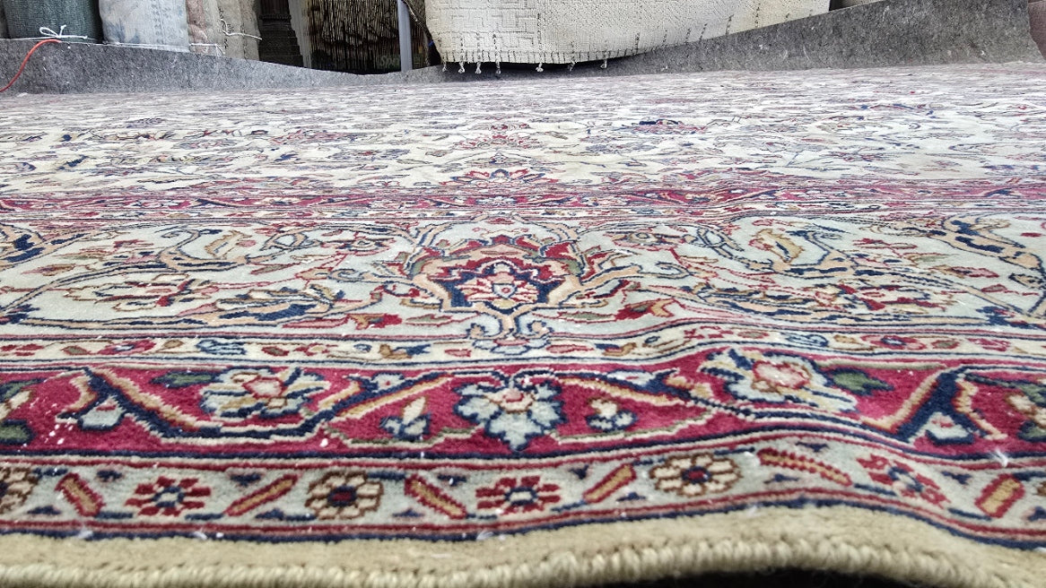 Antique Persian Kirman Rug – Hand-Knotted Wool Area Rug (9 x 13) – Floral Design