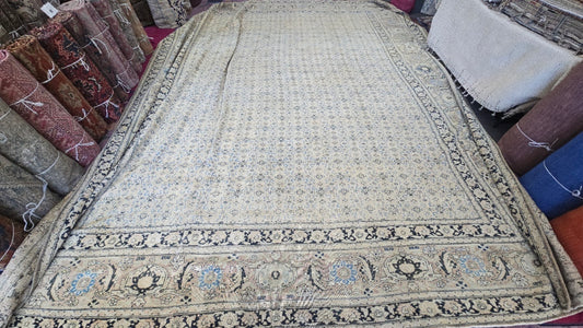 Antique Persian Tabriz Rug – Hand-Knotted Wool (Circa 1920) 13.5x 15.7