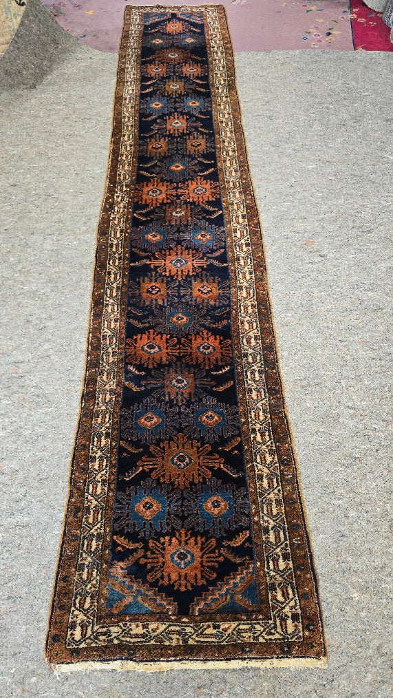 Antique Hamadan Runner – Handwoven Wool Rug (Circa 1920) | 3' x 15'8" (#10579)