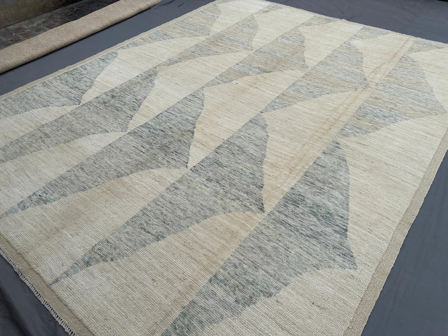 "WAVES"  Moroccan Style  Handwoven Rug – 9 x 12 ft