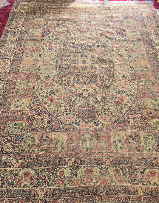 Antique Persian Kirman Rug – Hand-Knotted Wool Area Rug (8 x 10) – Floral Medallion Design