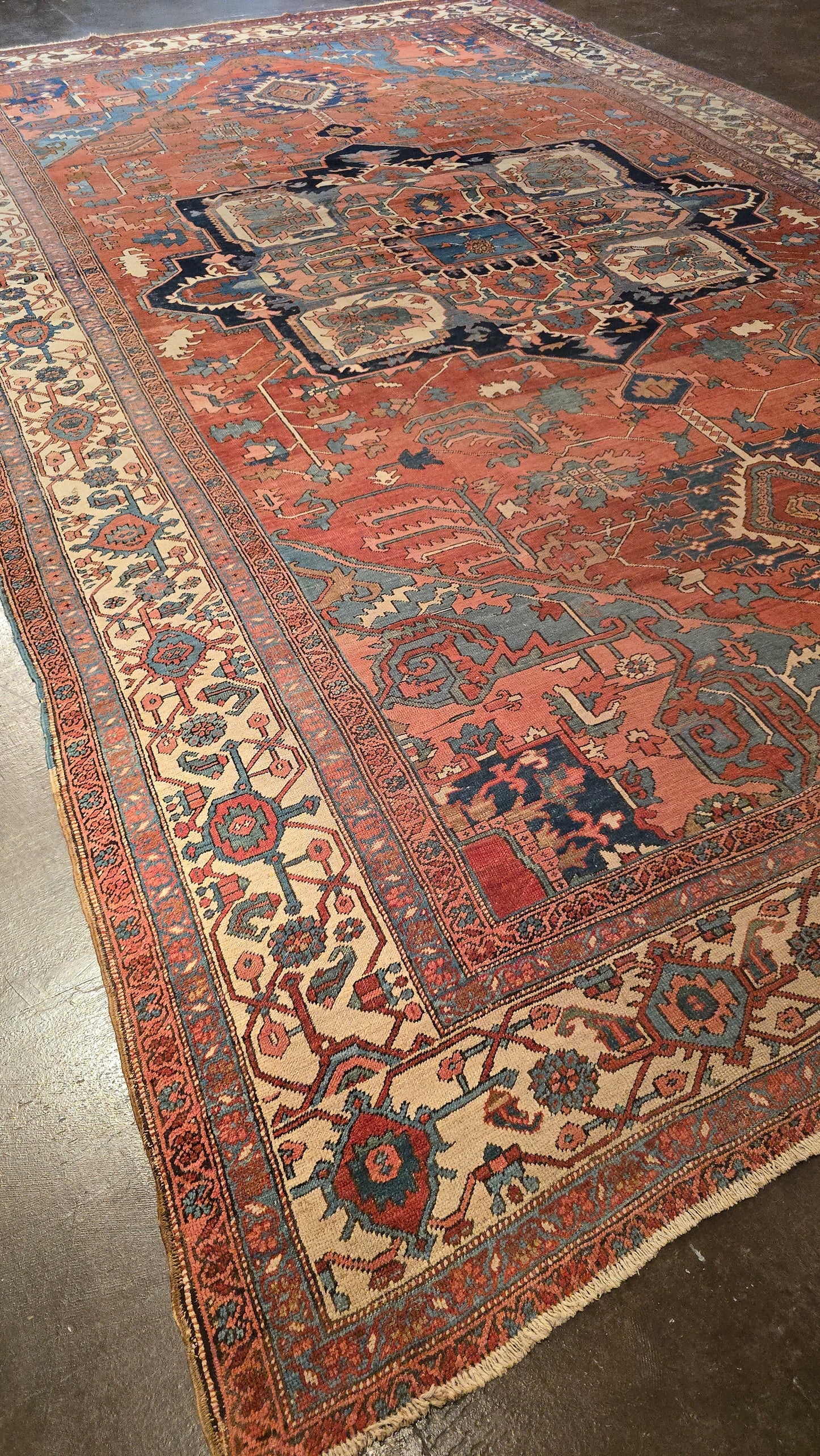 Antique Palace sized Serapi 12x18