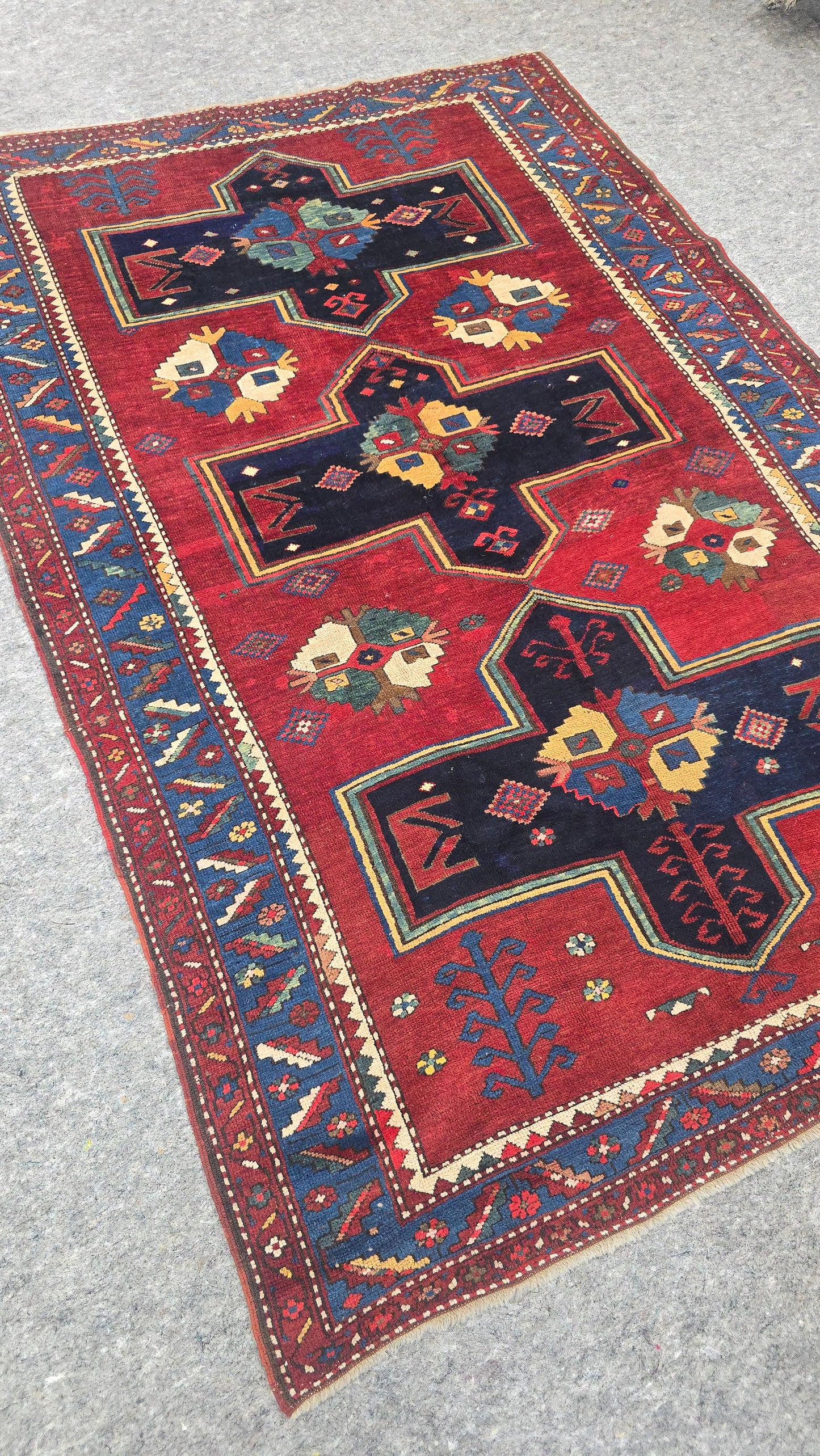 Antique Kazak Rug –Circa 1910| 5.4 x 8 ft Full-Pile Caucasian Rug #10456