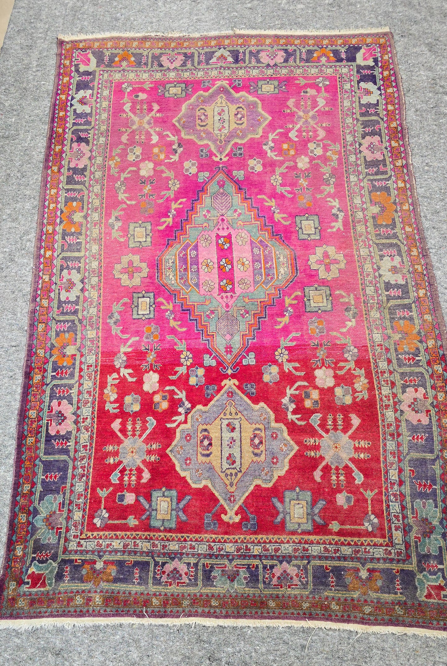 Antique Khotan Samarkand Rug – Circa 1920 | 5.6 x 8.10 ft Handwoven Wool Carpet 25596