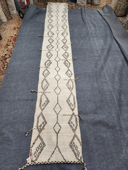 Moroccan runner 16 ft